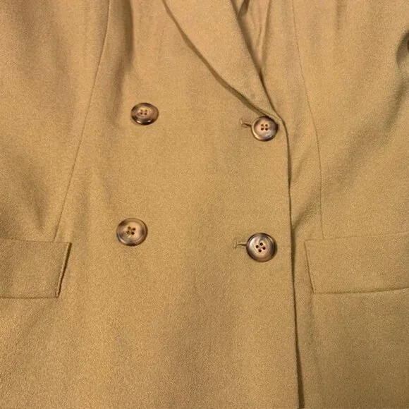 Petite Sophisticate 100% Wool Blazer – Size 6 Petite - Picture 3 of 9